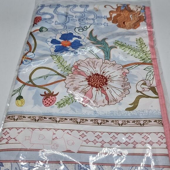 Wonderland silky scarf headwrap neckerchief Alice print inspired - Picture 6 of 6